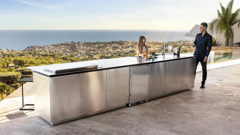 luxurious outdoor kitchen