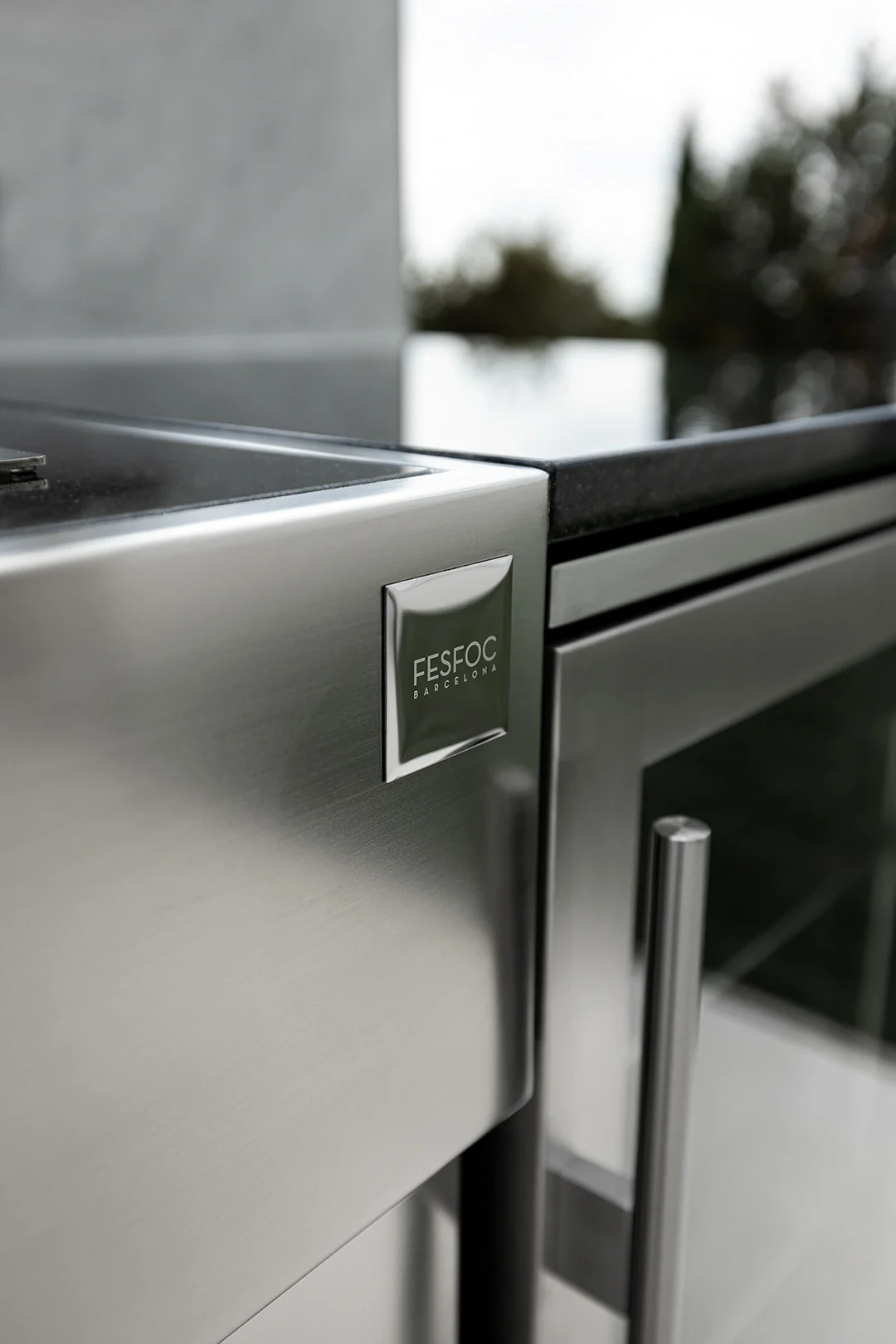 outdoor kitchen charcoal bbq