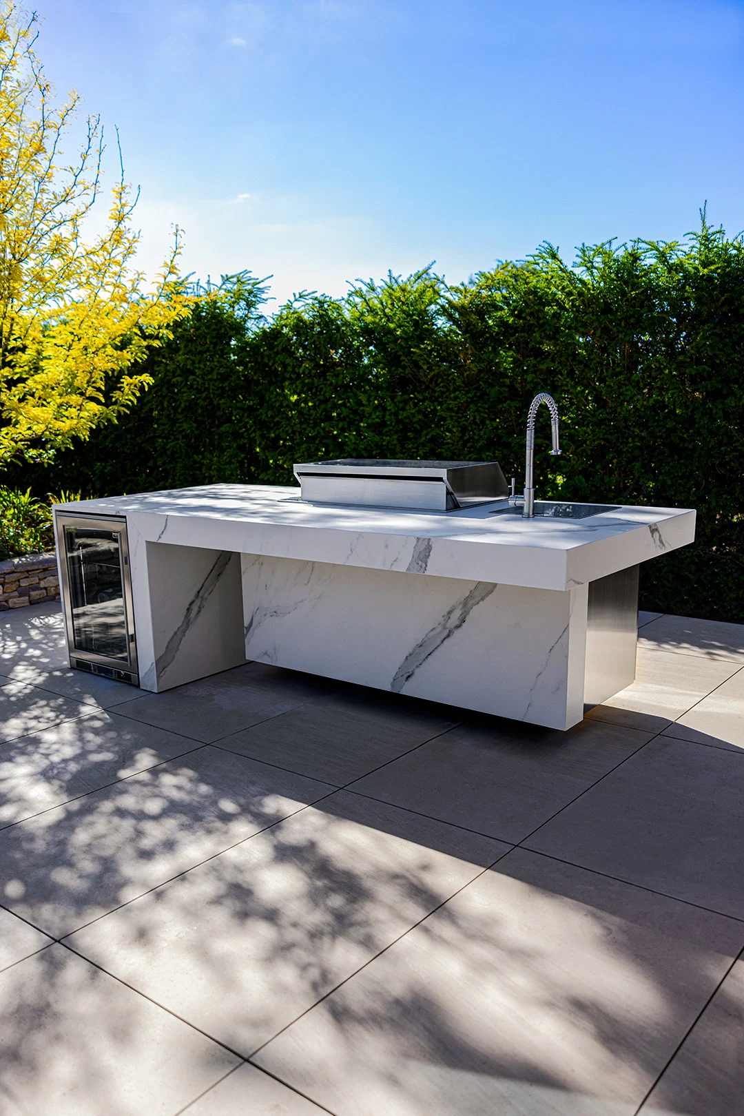 outdoor island kitchen