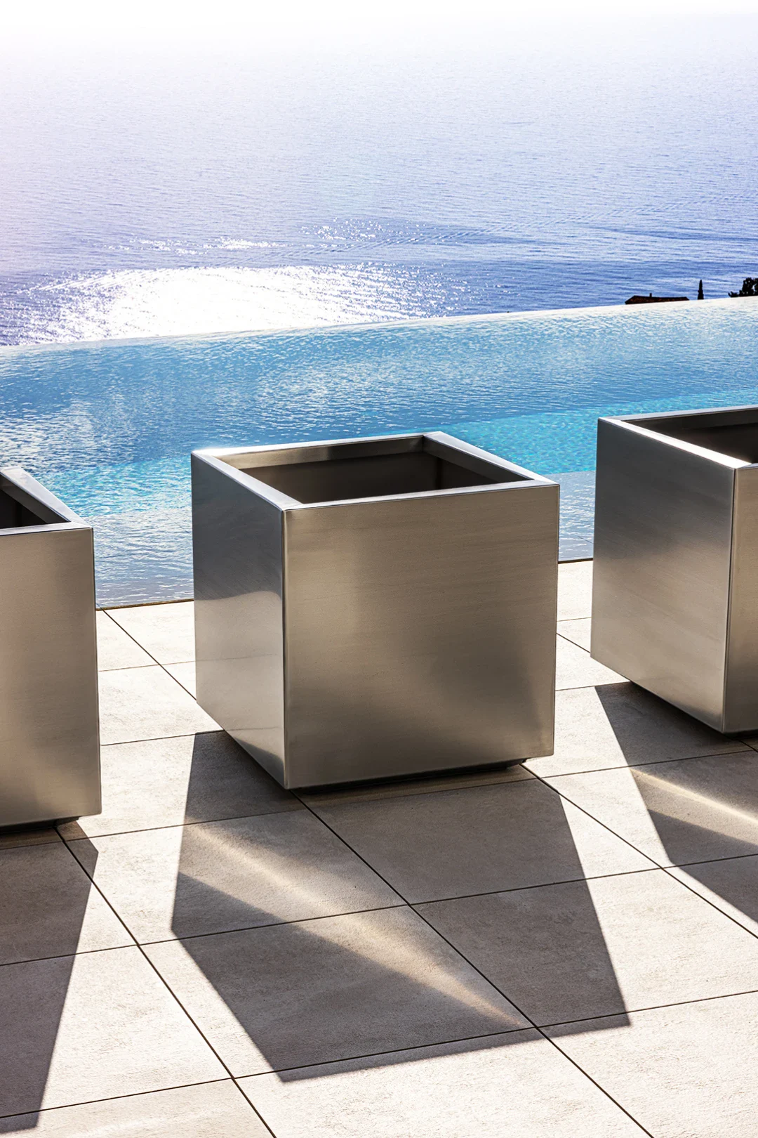 tall contemporary outdoor planters