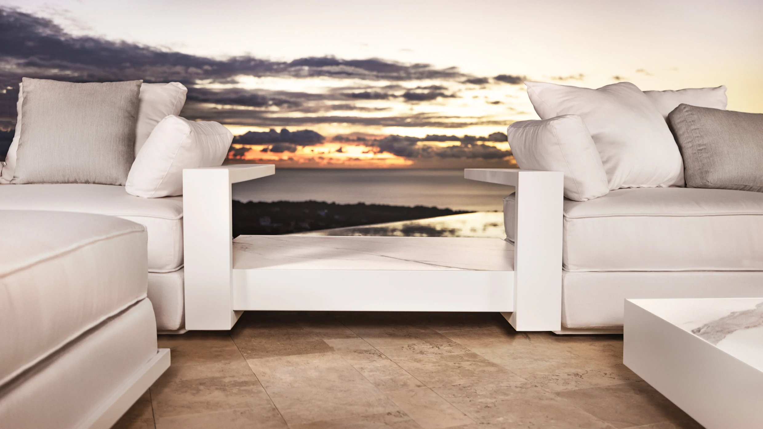 outdoor luxury furniture