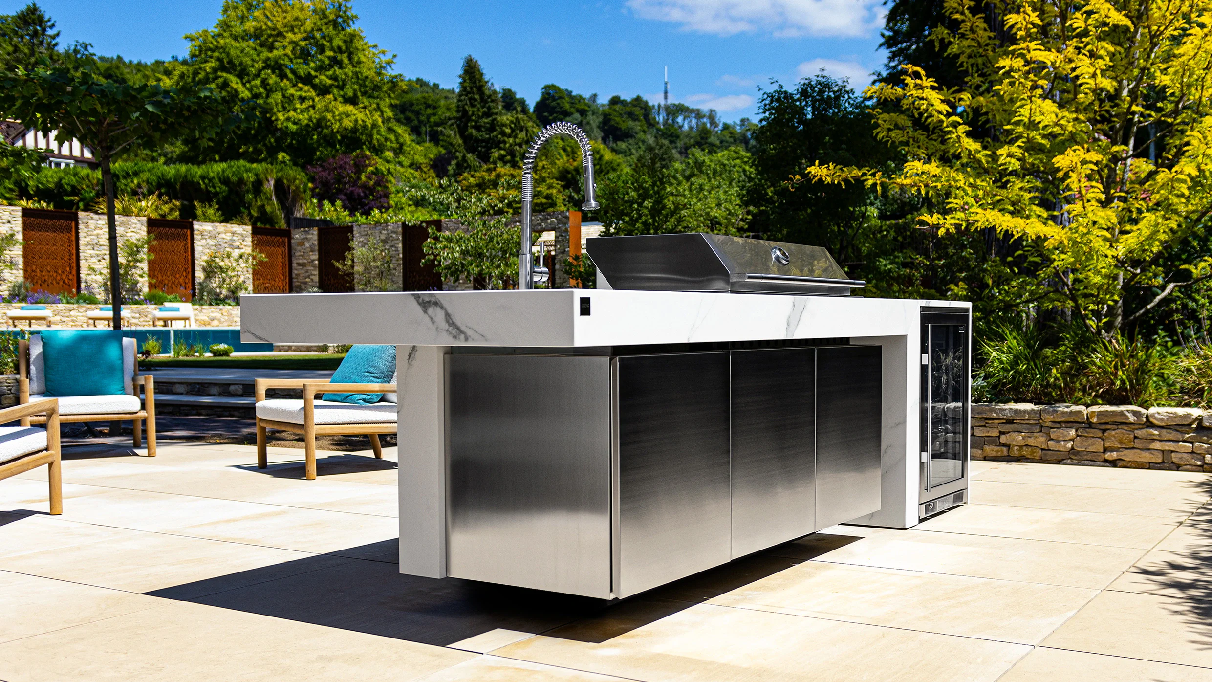 backyard kitchen island