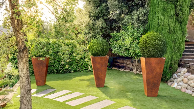 extra large tall outdoor planters