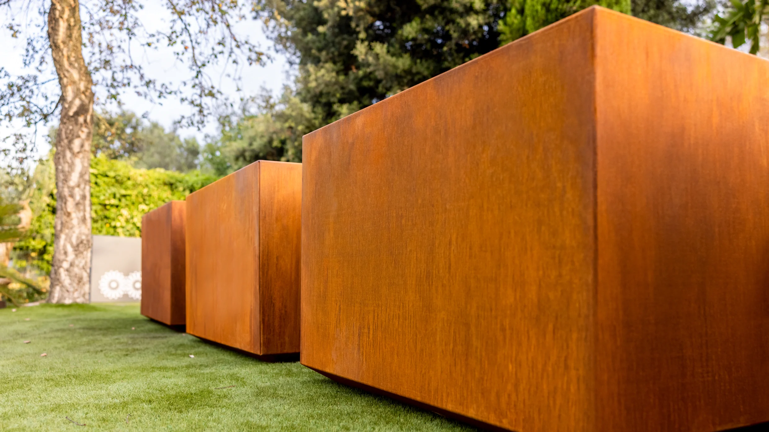outdoor tall square planters