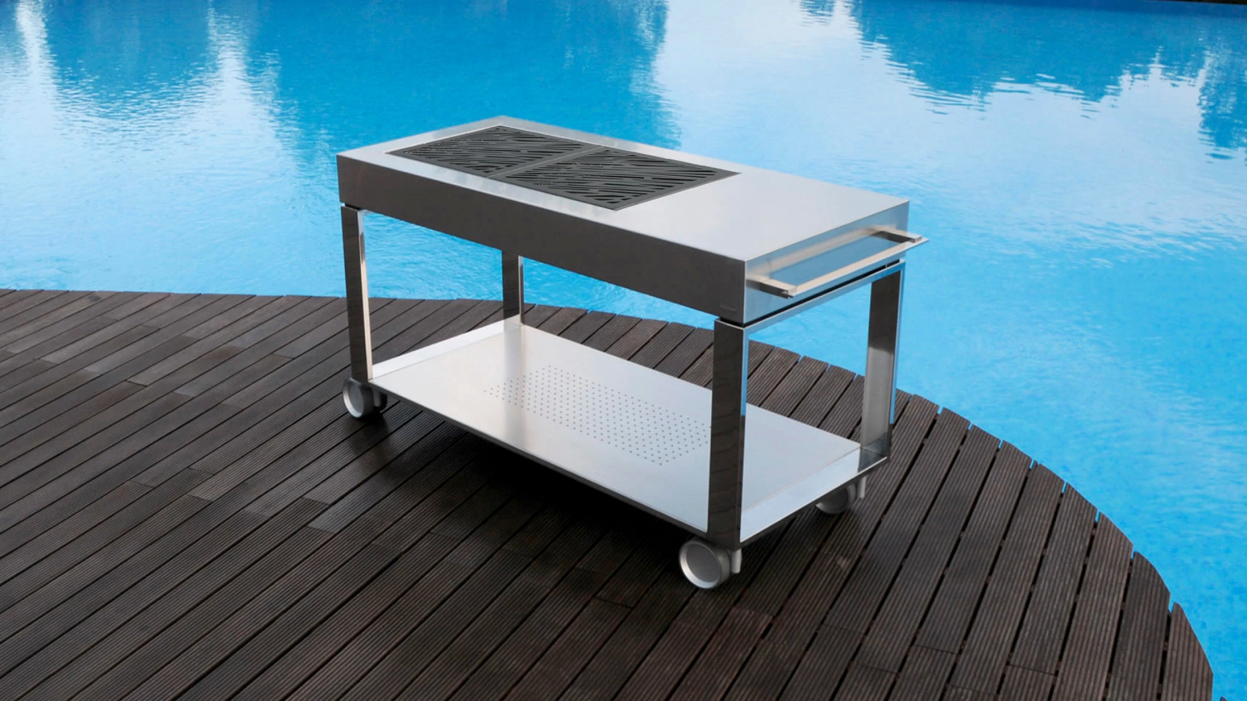 charcoal grill with wheels